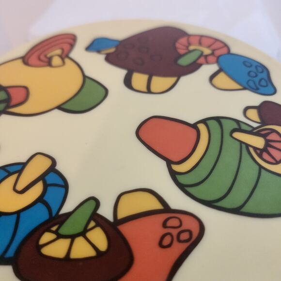 Vintage Rubbermaid 2224 Mushroom Canister 1970s Retro Yellow Kitchen Container - Picture 4 of 10